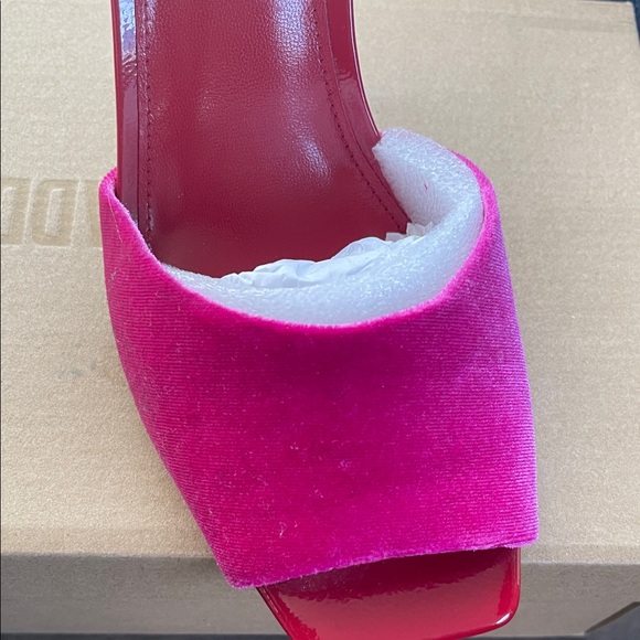 Steve Madden Red and Pink Open Toe Heels - Picture 9 of 11